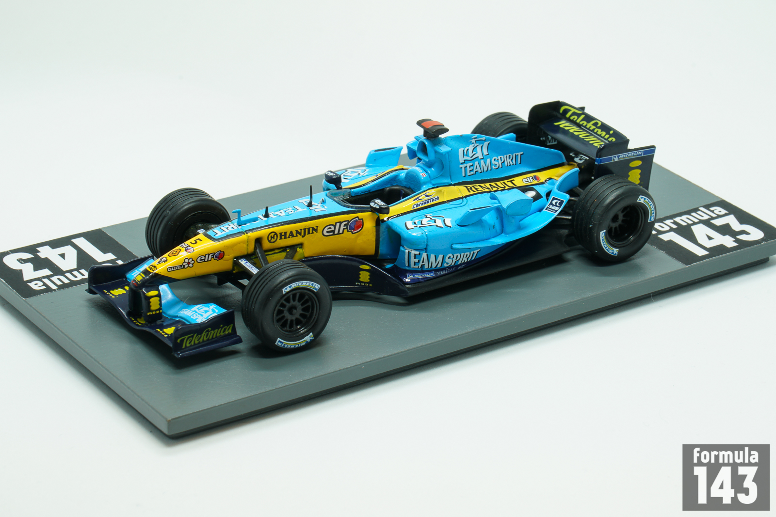 VOITURE F1  Formule 1 Renault R25 2005  # 5  FERNANDO ALONSO 1/43 